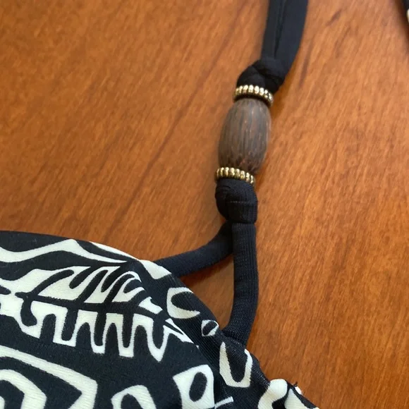 Robin Piccone String Bikini - Picture 3 of 8